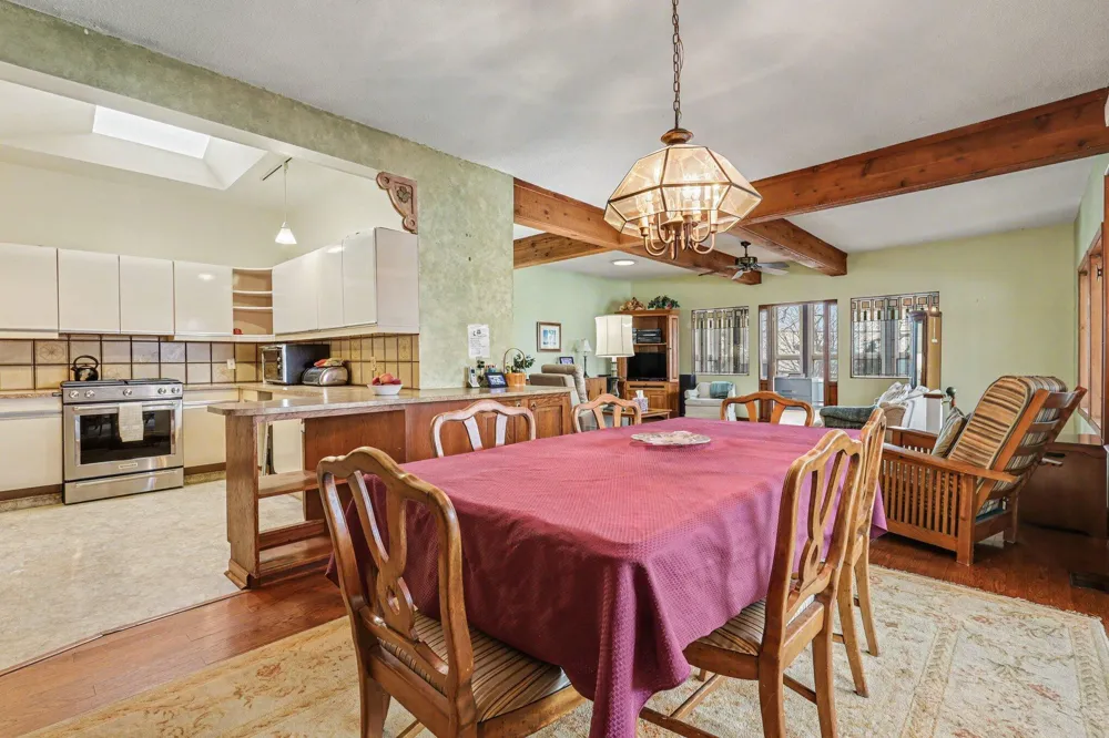3135 Lakeshore Drive Muskegon City, MI 49441