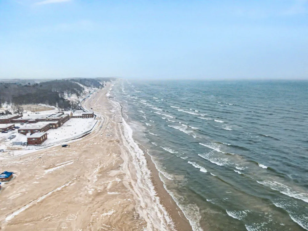 3135 Lakeshore Drive Muskegon City, MI 49441