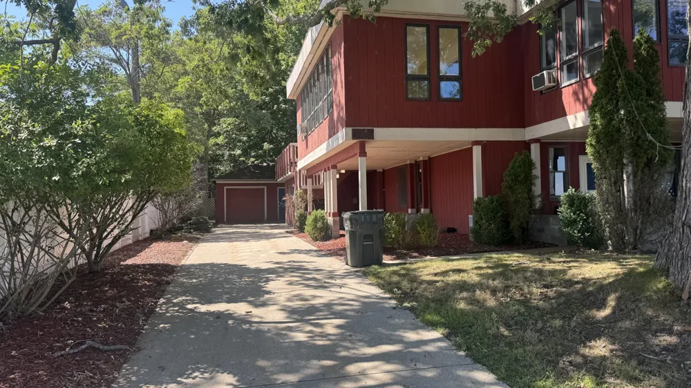 3135 Lakeshore Drive Muskegon City, MI 49441