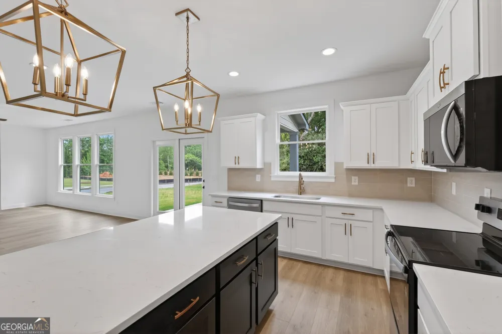 12 CORETTA CT Winder, GA 30680