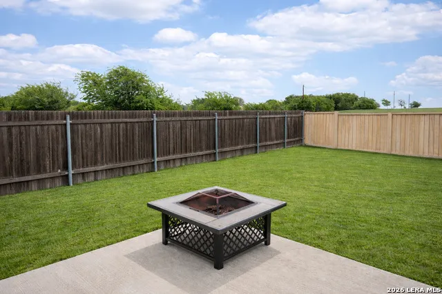 140 MAROON LN Kyle, TX 78640