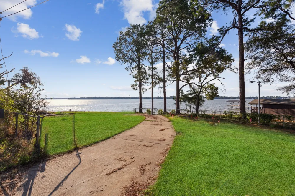 118 The Lee Way Gun Barrel City, TX 75156