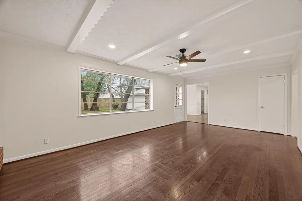 422 Willow Vista Drive El Lago, TX 77586