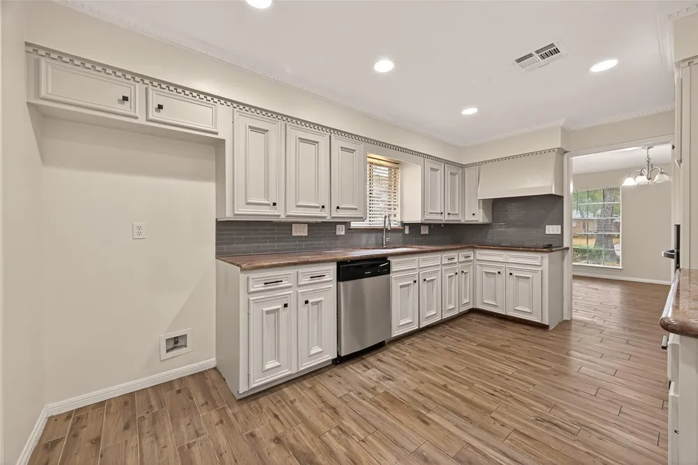 422 Willow Vista Drive El Lago, TX 77586