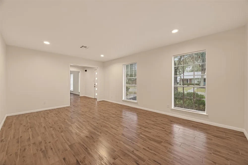 422 Willow Vista Drive El Lago, TX 77586