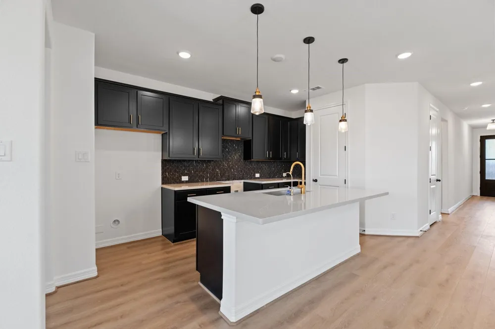 9919 Red Knot Street Mont Belvieu, TX 77523