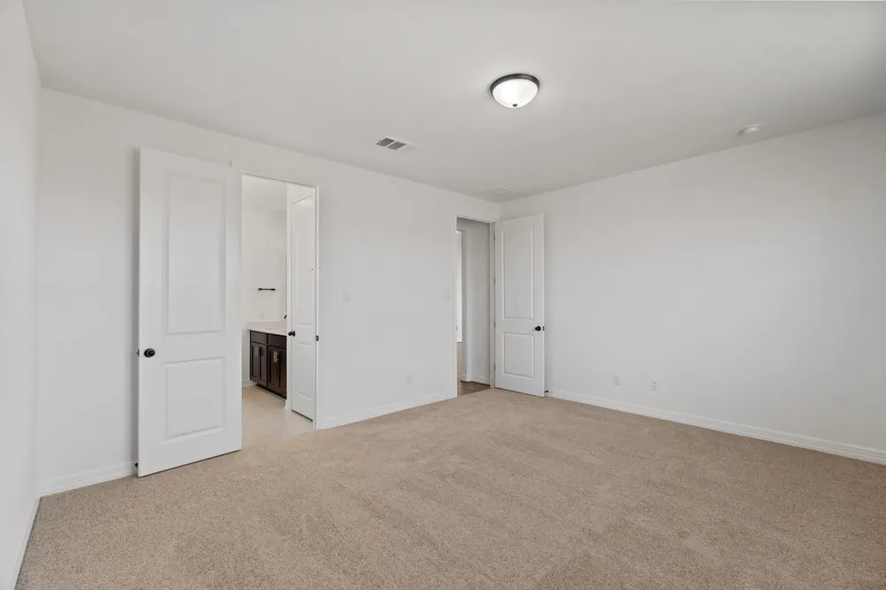 9919 Red Knot Street Mont Belvieu, TX 77523