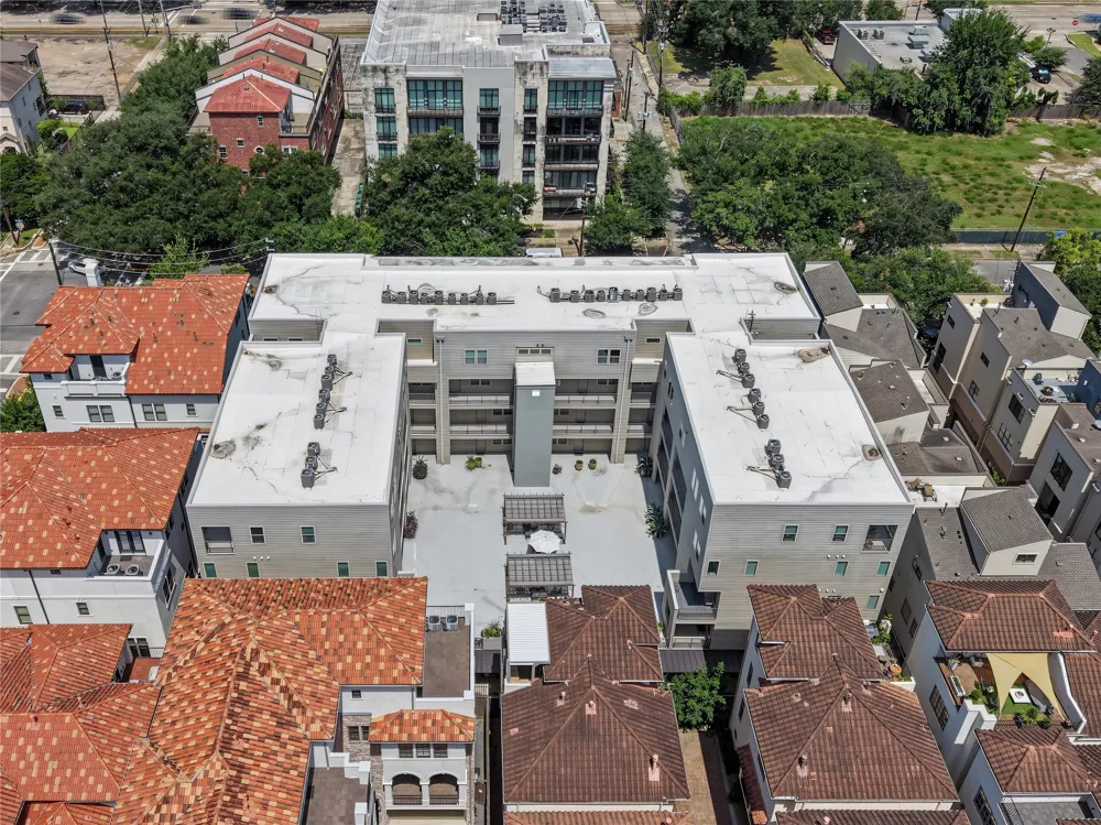 4819 Caroline Street #111 Houston, TX 77004