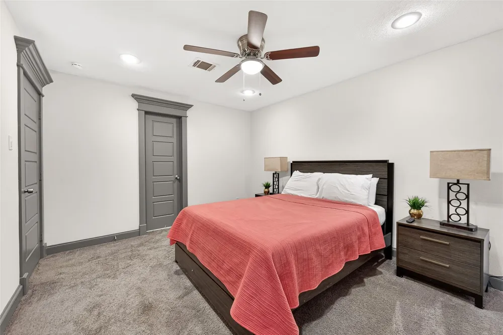 3684 Ocee Street Houston, TX 77063