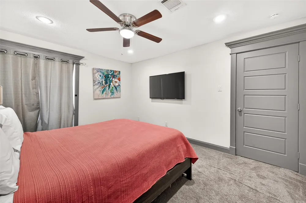 3684 Ocee Street Houston, TX 77063