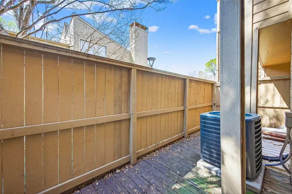 3684 Ocee Street Houston, TX 77063