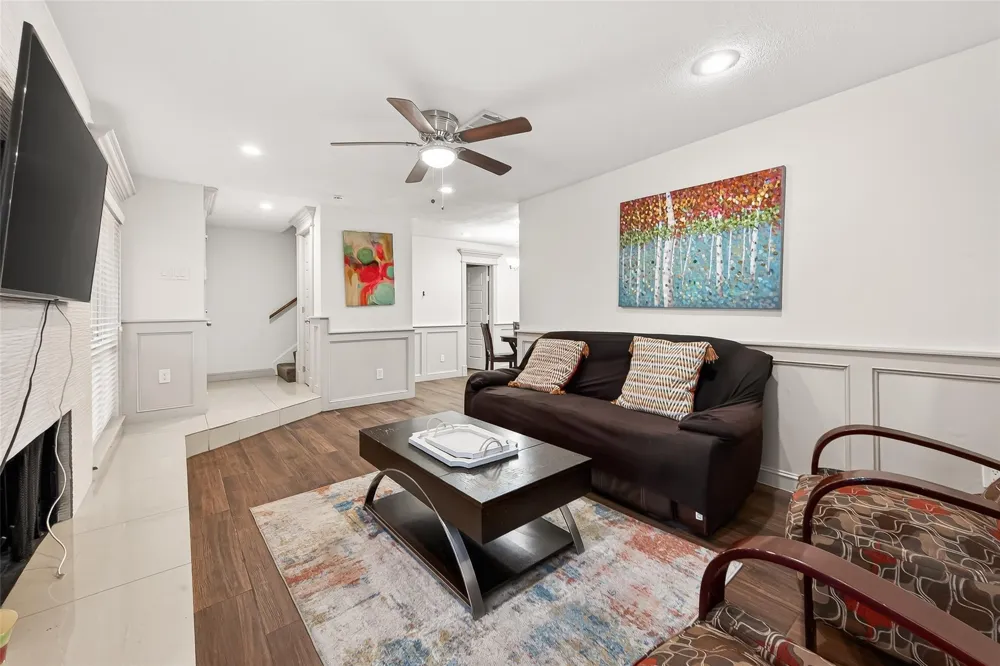 3684 Ocee Street Houston, TX 77063
