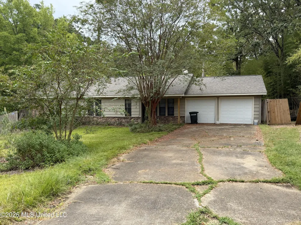 611 E Pine Needle Court Ridgeland, MS 39157