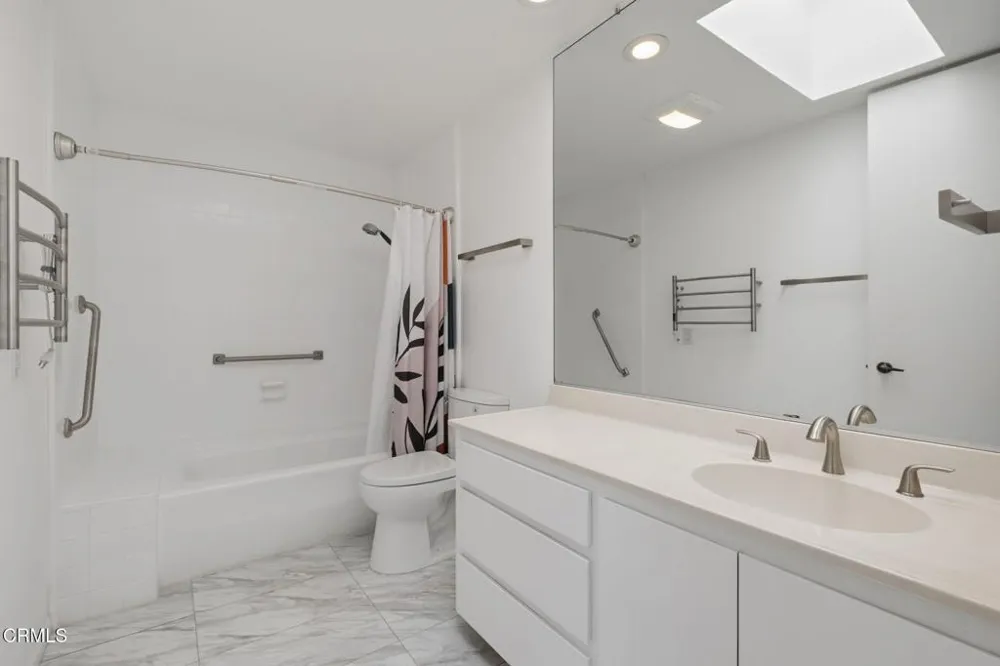 885 S Orange Grove Boulevard #20 Pasadena, CA 91105