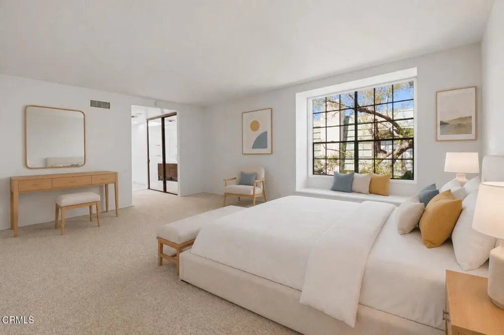 885 S Orange Grove Boulevard #20 Pasadena, CA 91105