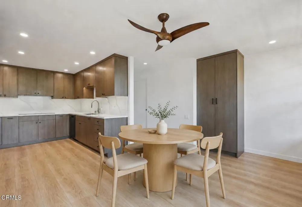 885 S Orange Grove Boulevard #20 Pasadena, CA 91105