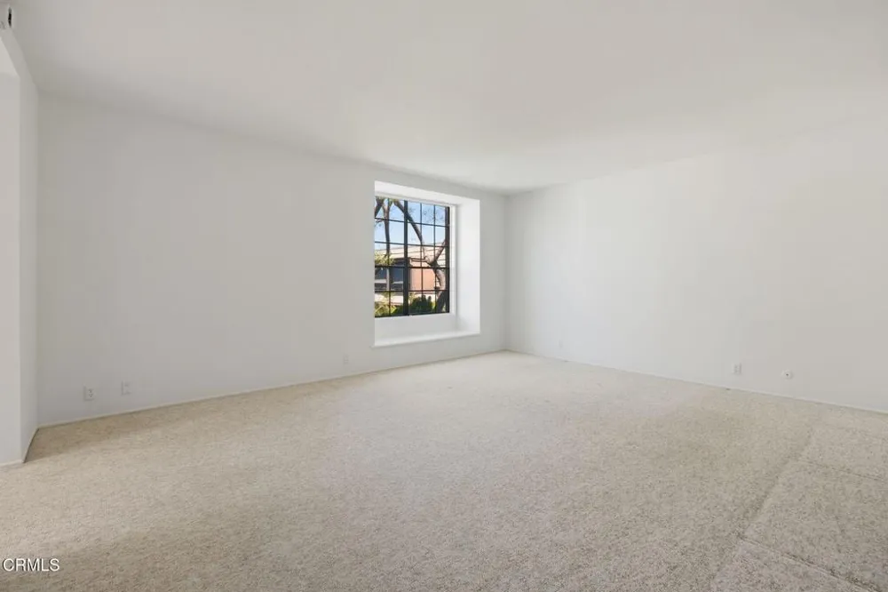 885 S Orange Grove Boulevard #20 Pasadena, CA 91105