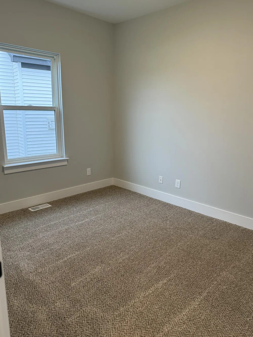 473 Corinth Circle Dundee, MI 48131