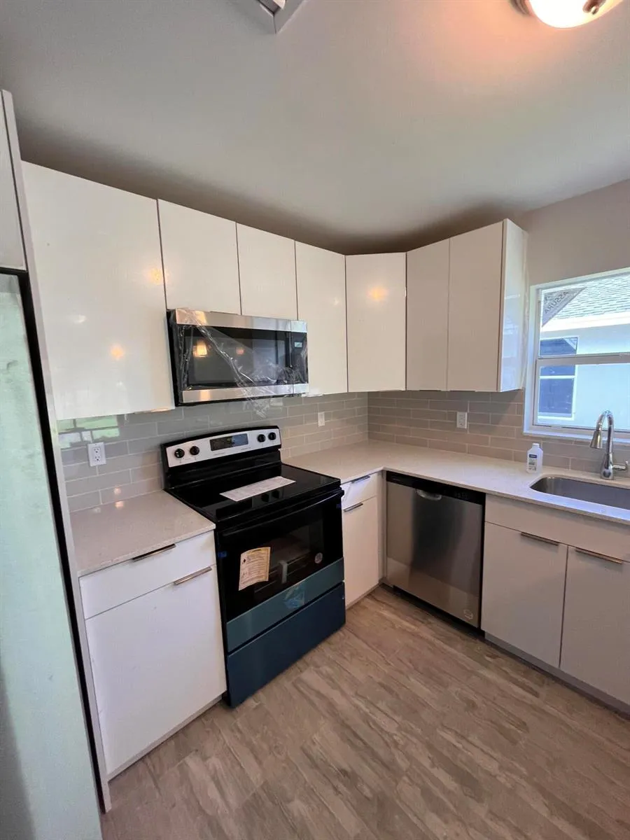 2475 FAITH AVENUE West Palm Beach, FL 33417