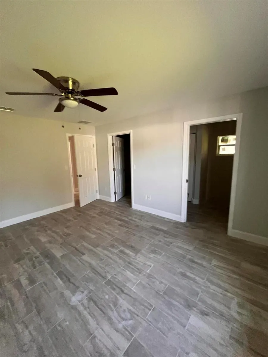 2475 FAITH AVENUE West Palm Beach, FL 33417