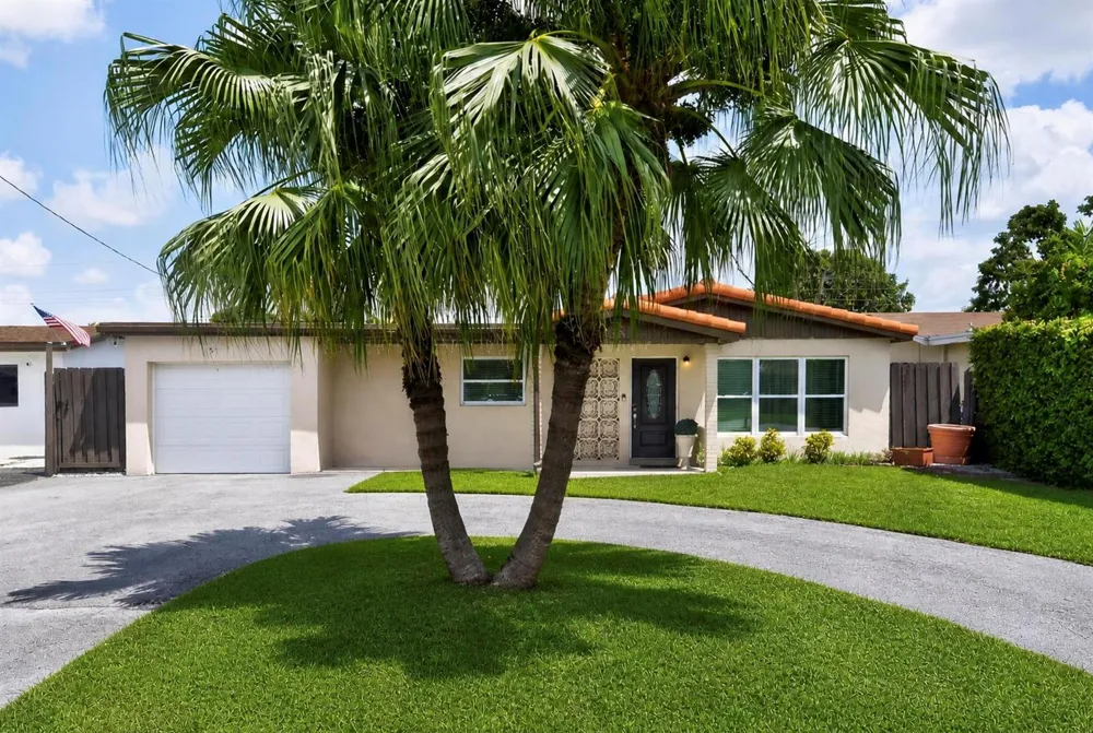 7961 NORMANDY STREET Miramar, FL 33023