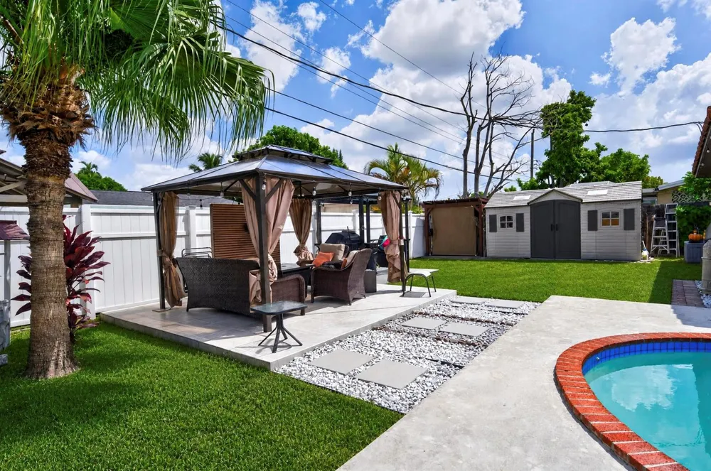 7961 NORMANDY STREET Miramar, FL 33023