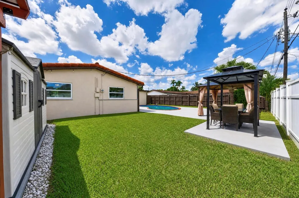 7961 NORMANDY STREET Miramar, FL 33023