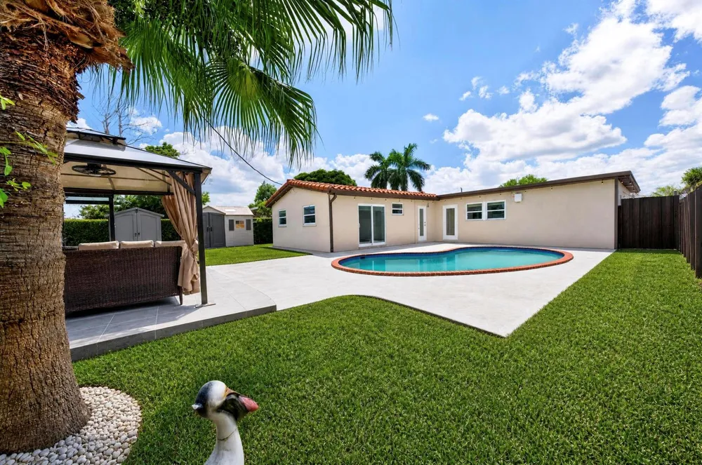 7961 NORMANDY STREET Miramar, FL 33023