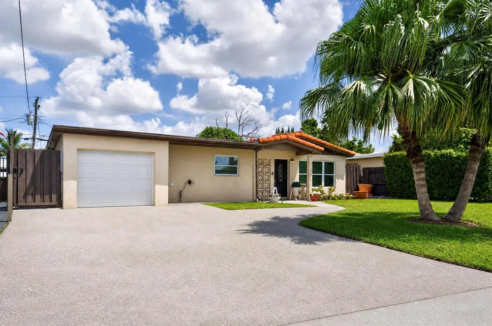 7961 NORMANDY STREET Miramar, FL 33023