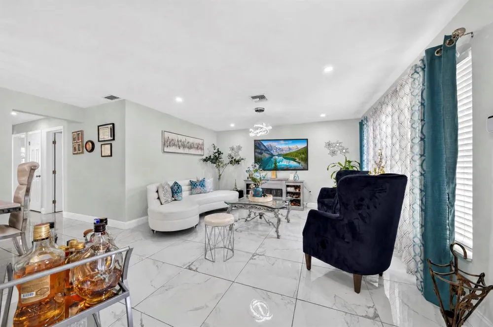 7961 NORMANDY STREET Miramar, FL 33023