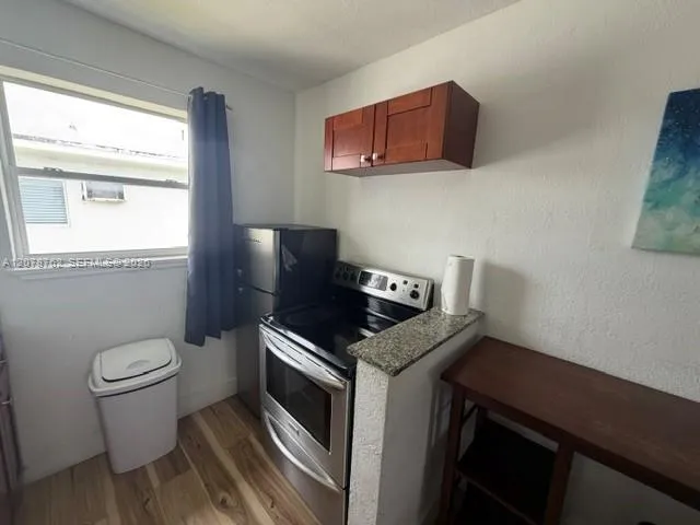 7638 Miami Ave #4 Miami, FL 33150