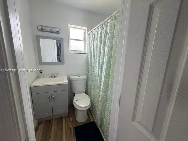 7638 Miami Ave #4 Miami, FL 33150