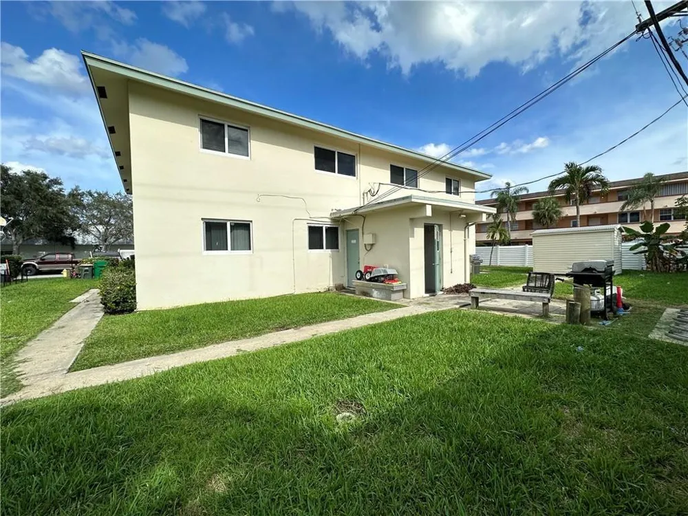 4731 NE 21ST TERRACE #3 Lighthouse Point, FL 33064