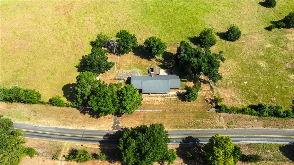 1310 Spur 324 Tennessee Colony, TX 75861