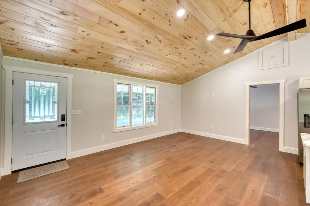 6564 Crooked Creek Road Young Harris, GA 30582