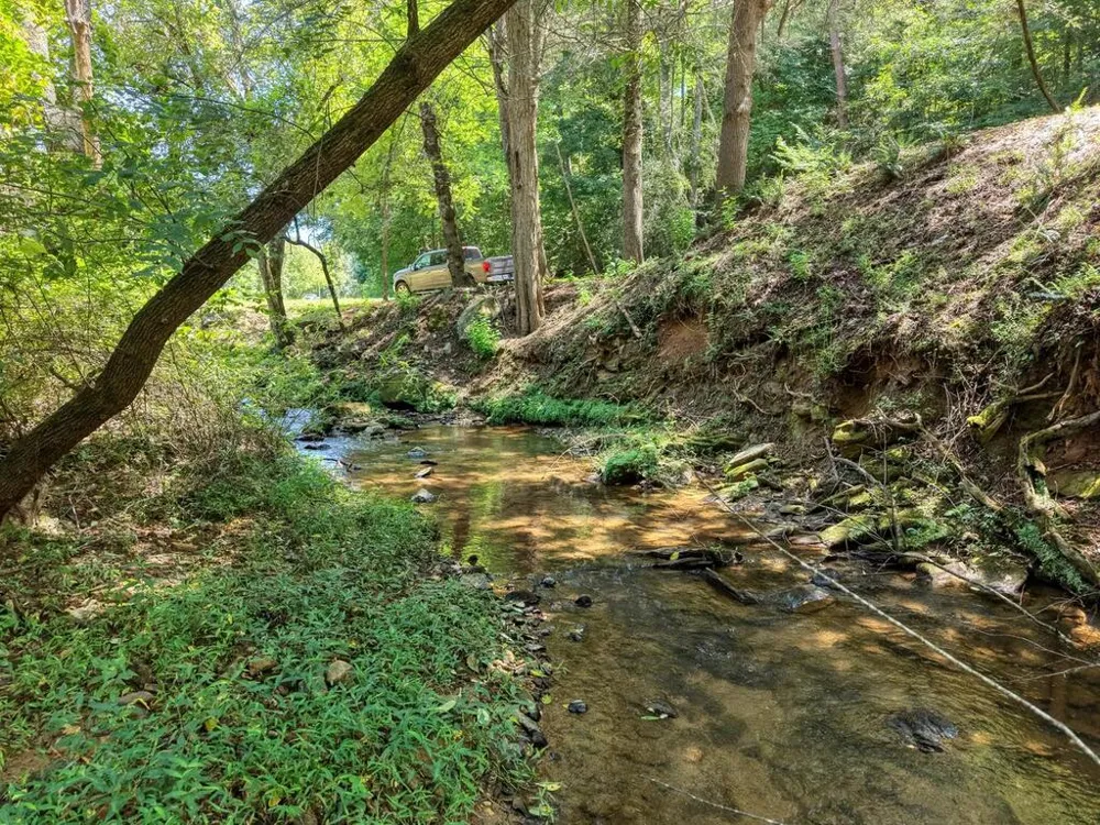 6564 Crooked Creek Road Young Harris, GA 30582