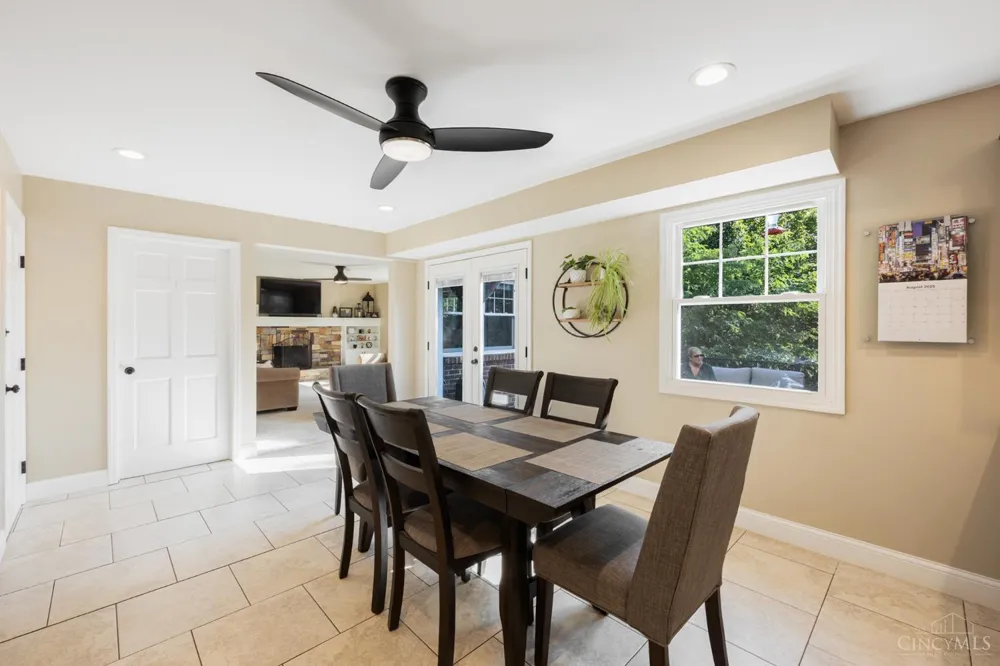 3834 Foxtail Lane Miami, OH 45248