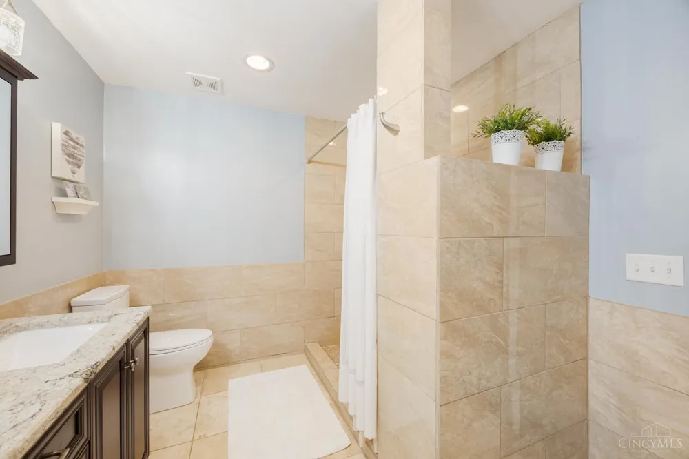 3834 Foxtail Lane Miami, OH 45248