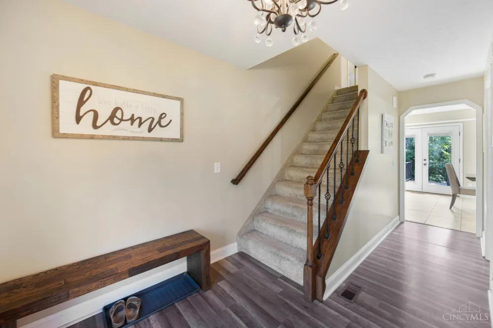 3834 Foxtail Lane Miami, OH 45248