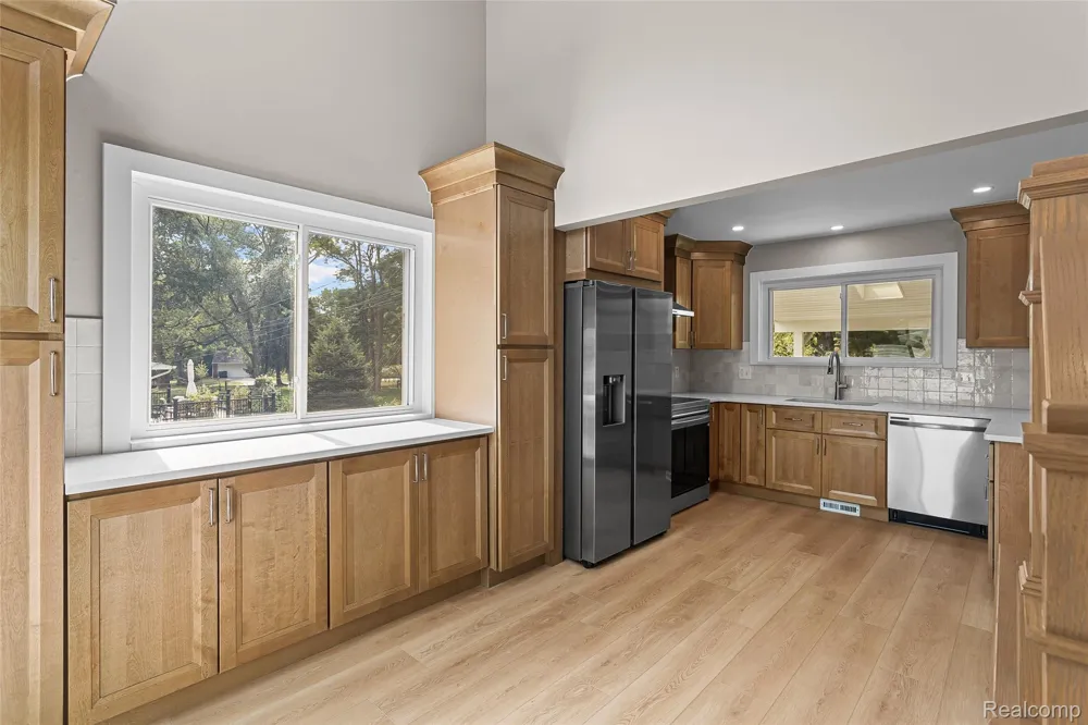 6552 Orion Road Rochester Hills City, MI 48306