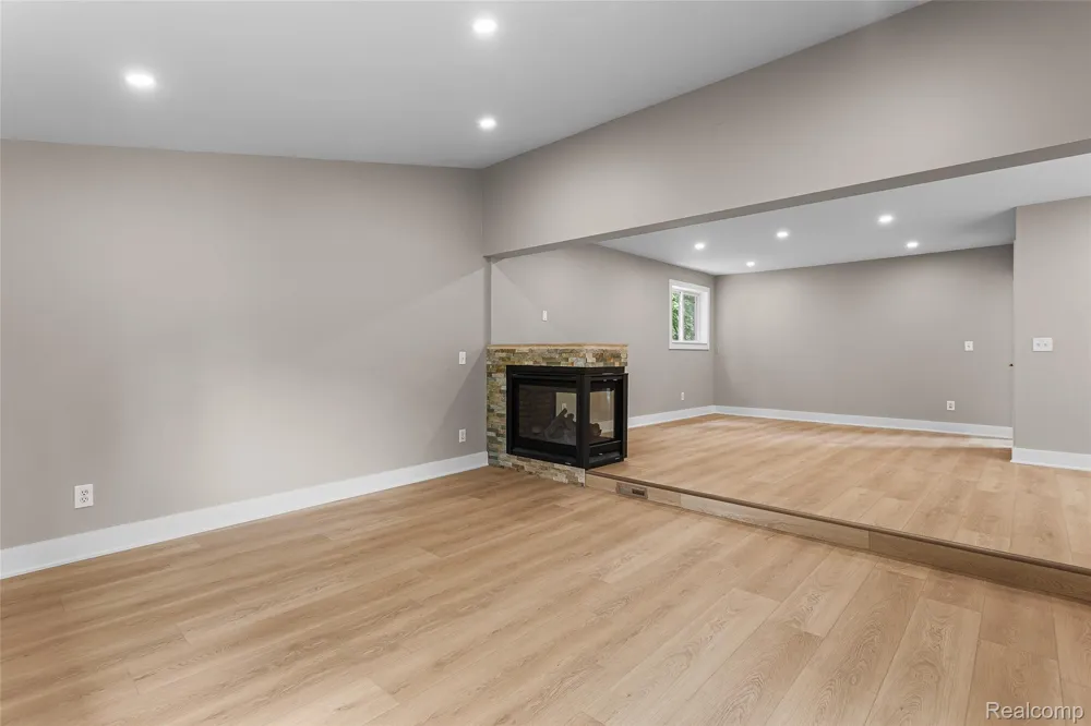 6552 Orion Road Rochester Hills City, MI 48306