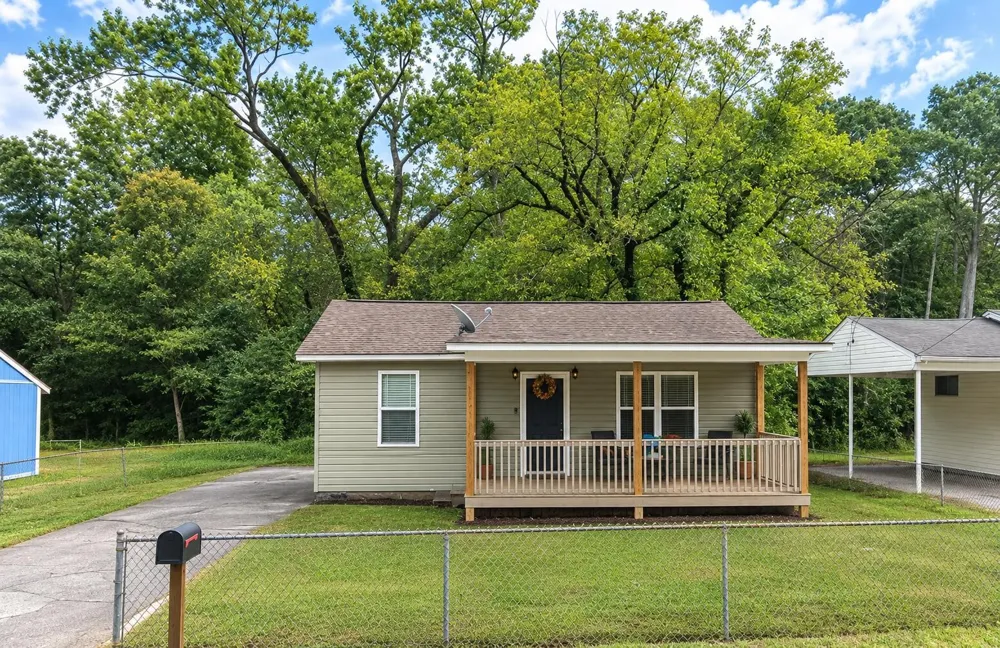 1114 Greenwood Road Chattanooga, TN 37411