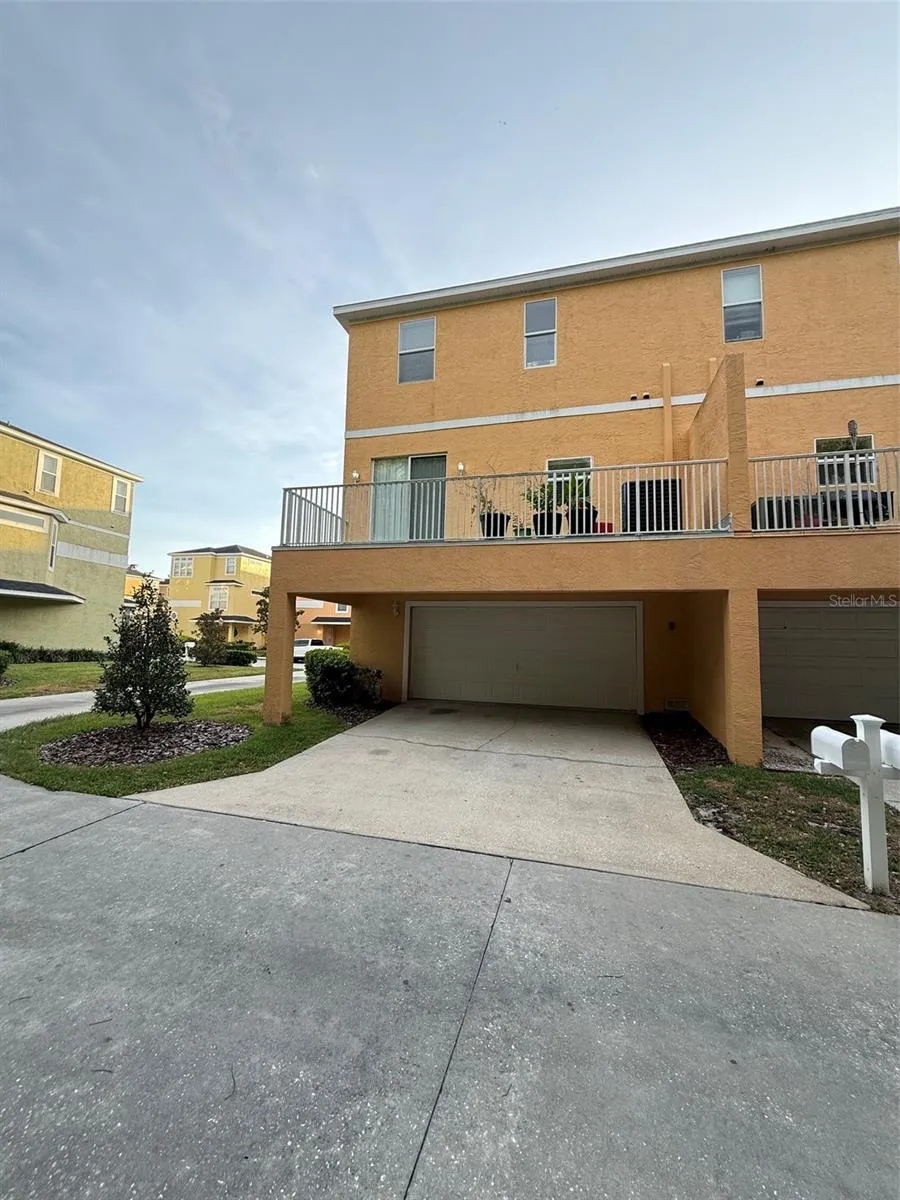 445 BAYOU VILLAGE DRIVE Tarpon Springs, FL 34689