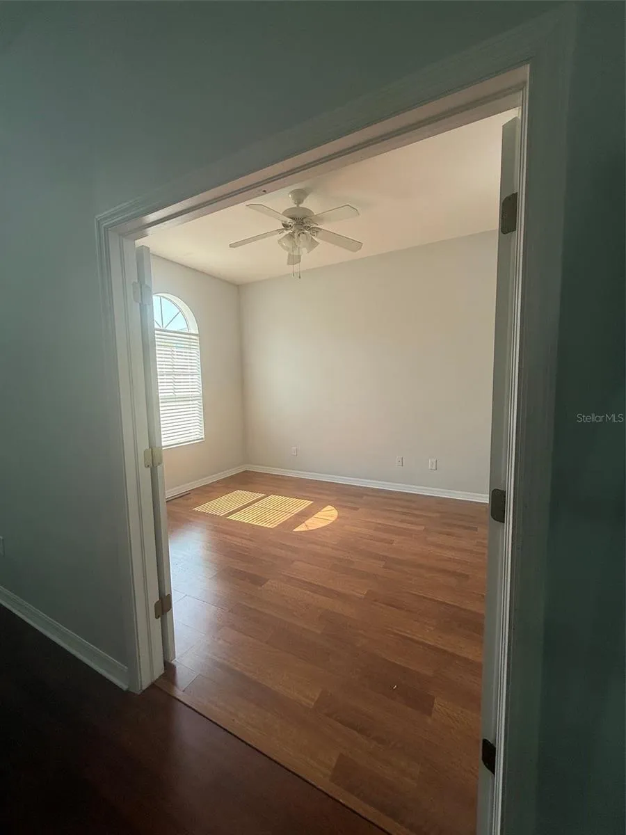 445 BAYOU VILLAGE DRIVE Tarpon Springs, FL 34689