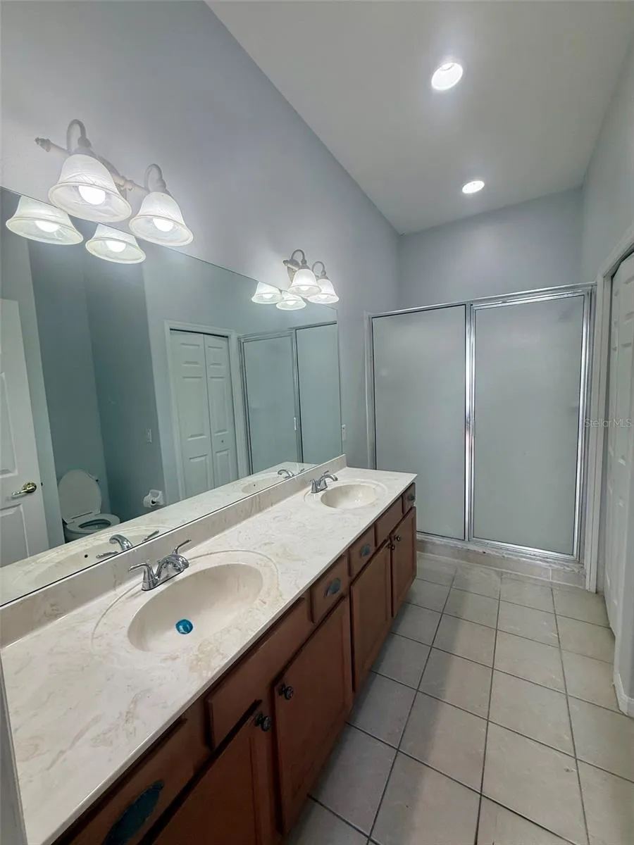 445 BAYOU VILLAGE DRIVE Tarpon Springs, FL 34689
