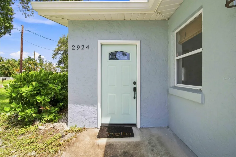 2924 HILLVIEW STREET Sarasota, FL 34239