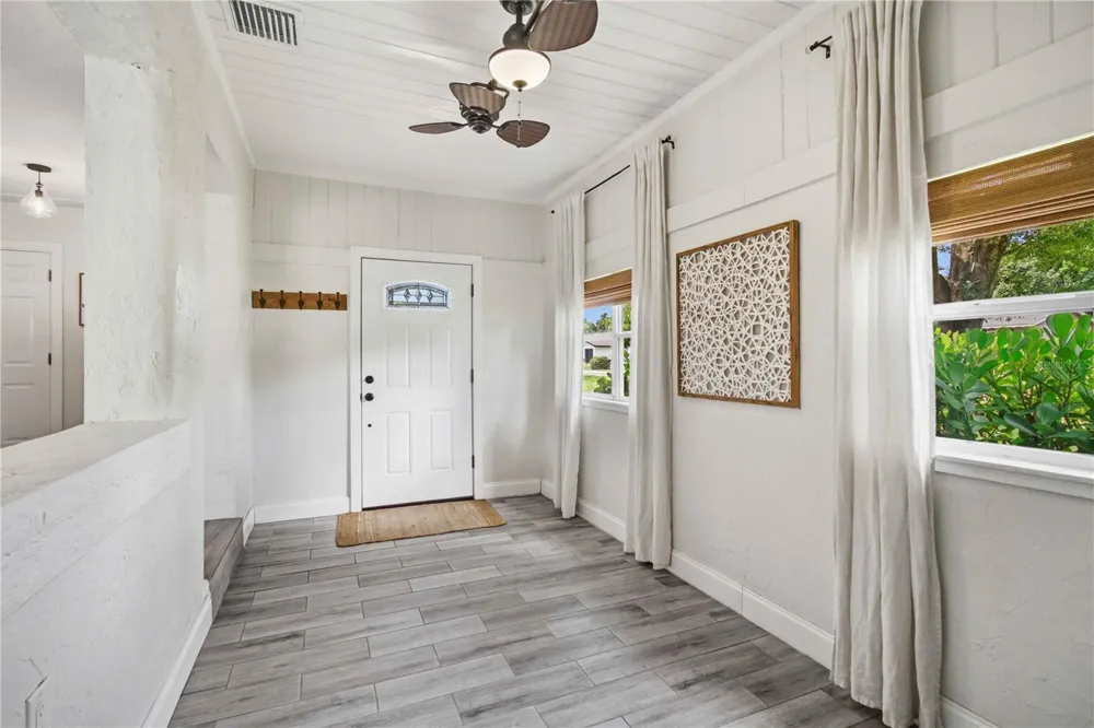 2924 HILLVIEW STREET Sarasota, FL 34239