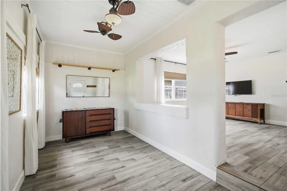 2924 HILLVIEW STREET Sarasota, FL 34239