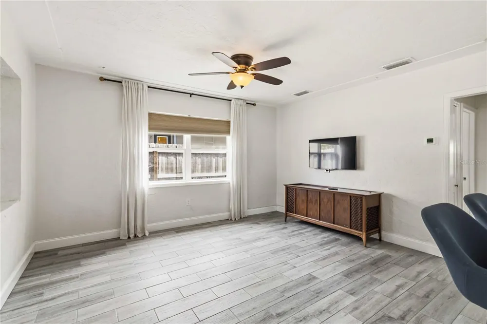 2924 HILLVIEW STREET Sarasota, FL 34239