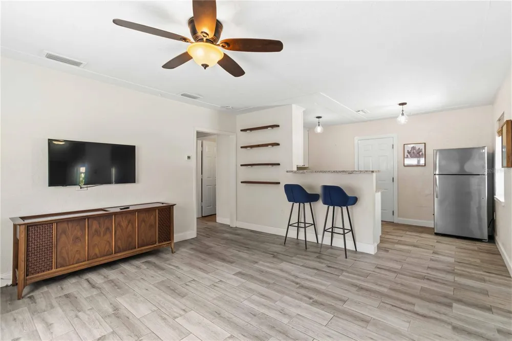 2924 HILLVIEW STREET Sarasota, FL 34239